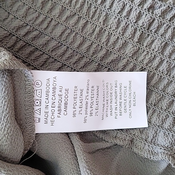 Michael Kors Army Green Blouse, Large, NWT - Picture 8 of 10